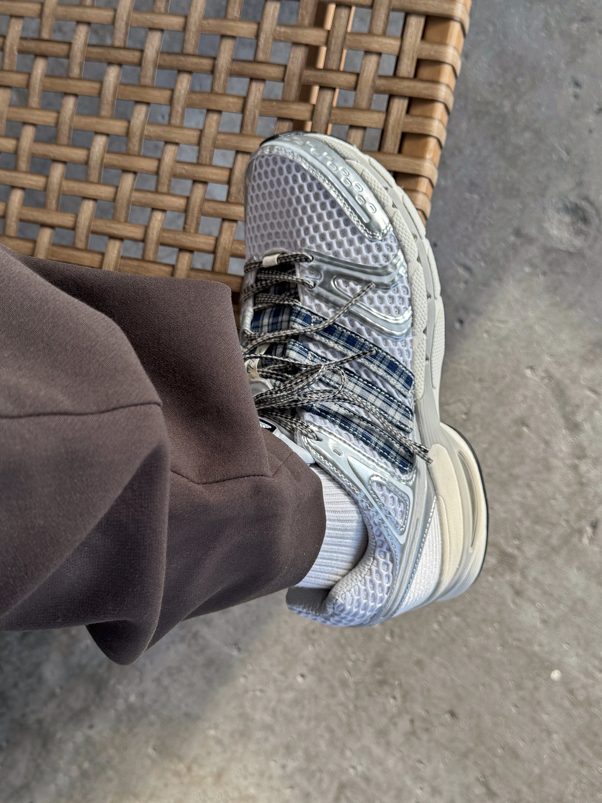 Adistar CTRL 5 Gingham Blend