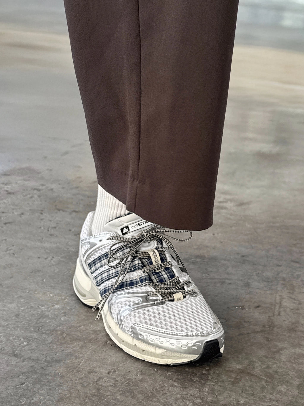 Adistar CTRL 5 Gingham Blend