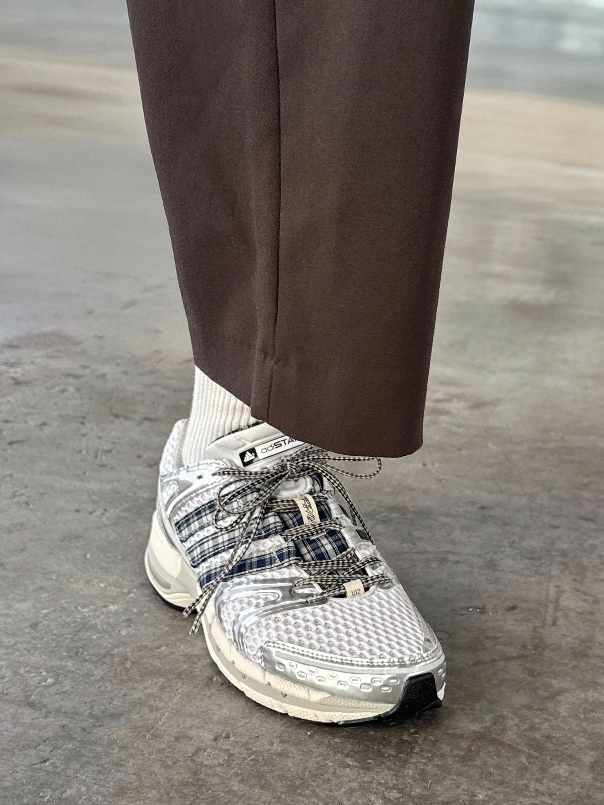 Adistar CTRL 5 Gingham Blend